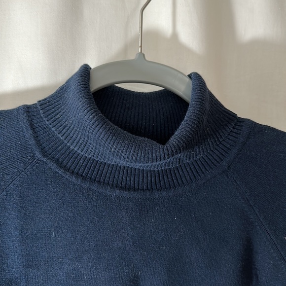 💕 4/$25 Vintage Talbots Turtleneck Sweater - Picture 3 of 7